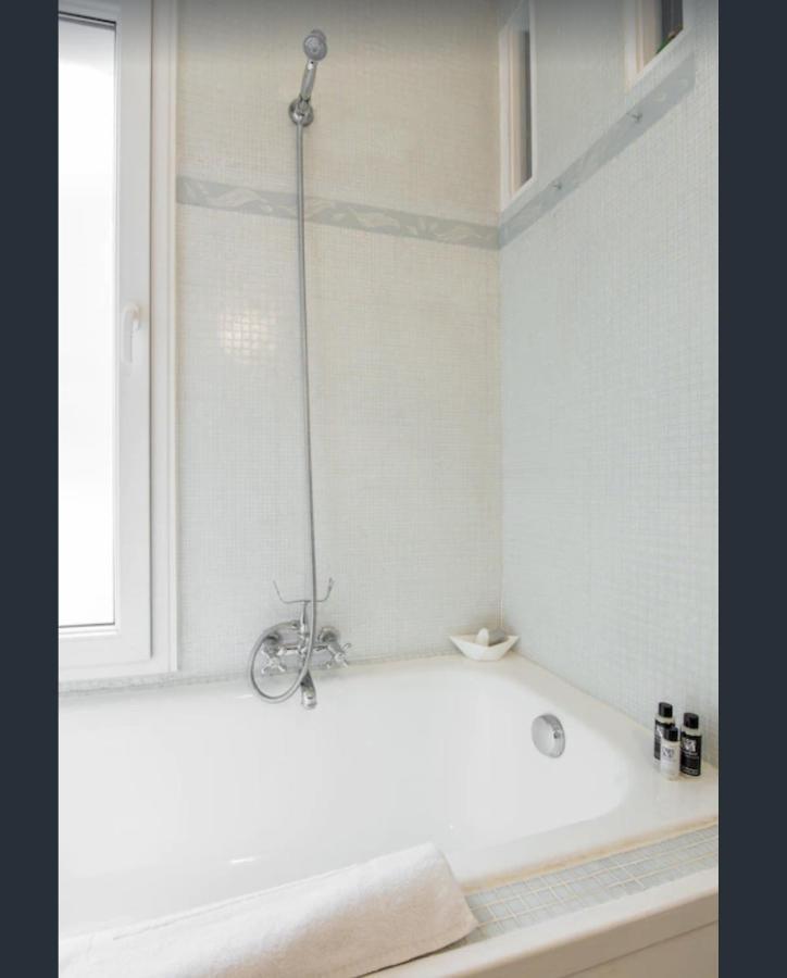 Paris Petit Appartement Lumineux Et Atypique Екстер'єр фото